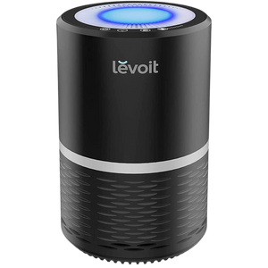 正面から見たLEVOIT レヴォイット Air Cleaner エアークリーナー 空気清浄機 ブラック