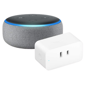 全体を写したAmazon アマゾン Echo Dot (第3世代) スマートスピーカー with AlexaのヘザーグレーとAmazon スマートプラグ