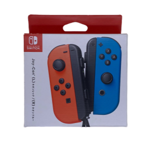 正面からみた箱入りのJoy-Con（ネオンレッドとネオンブルー） ストラップ付